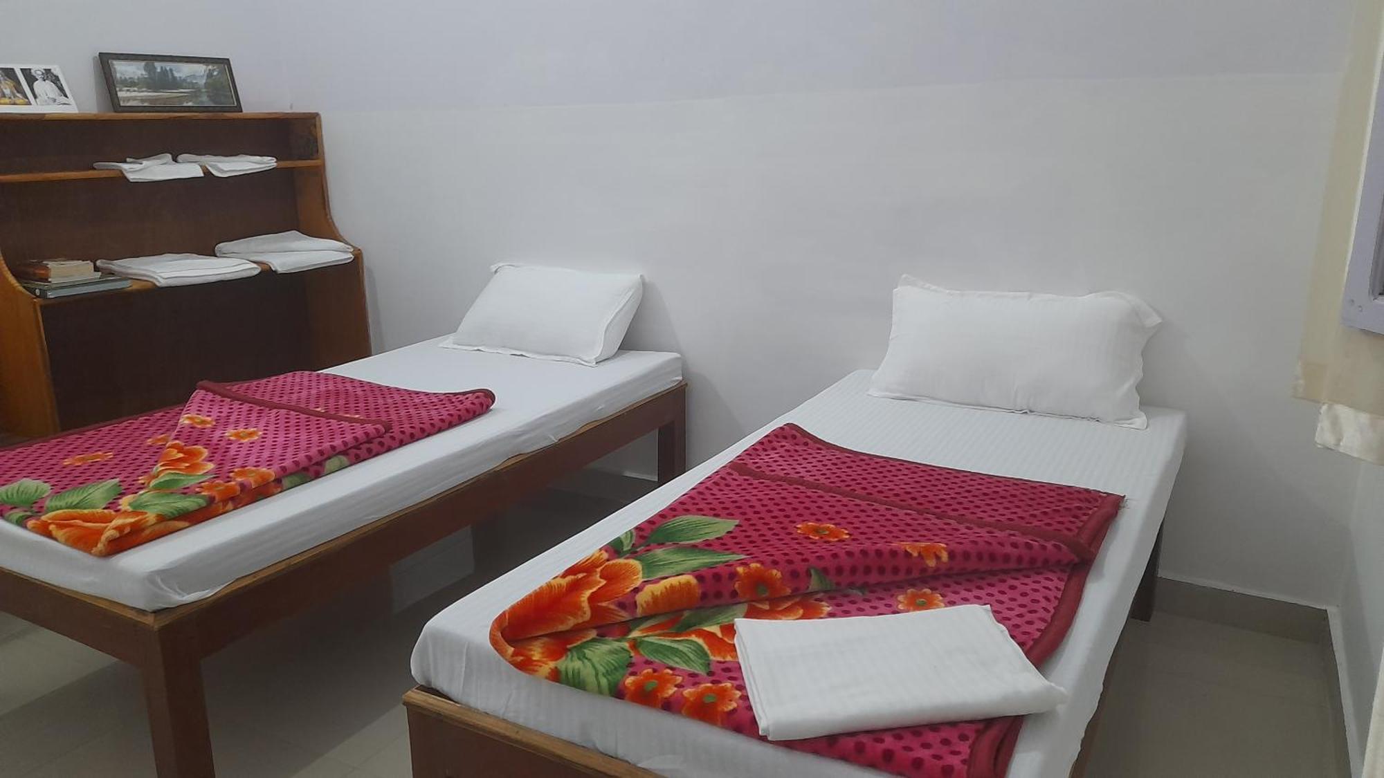 Mohan Ganga View Homestay Uttarkashi ภายนอก รูปภาพ